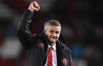 MU chính thức ký hợp đồng với sao chạy cánh Thụy Điển