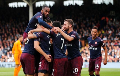 Trở về phong cách ngẫu hứng, Arsenal đả bại Fulham thuyết phục