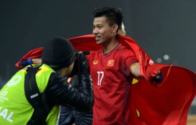 Văn Thanh nhận vinh dự đặc biệt từ Đại sứ tại Hàn Quốc