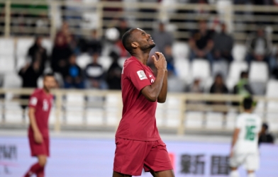 VIDEO: Qatar bỏ lỡ cơ hội mười mươi trước đối thủ Iraq
