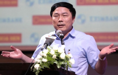 Bầu Đệ chính thức quay trở lại với bóng đá Việt Nam