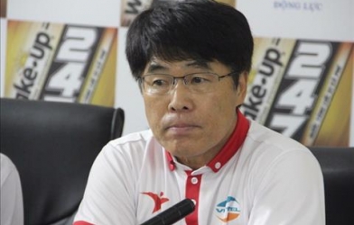 HLV Hàn Quốc gửi thông điệp đến Quế Ngọc Hải sau án phạt nặng