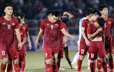 BLV Quang Huy: 'Không thể đòi hỏi lứa trẻ nào cũng tốt được'