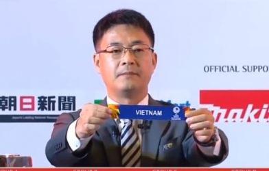 VIDEO: Khoảnh khắc Việt Nam rơi vào bảng 'dễ' khiến triệu CĐV vui sướng