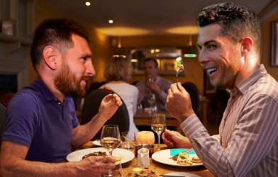 Messi đang đợi Ronaldo mời ăn tối