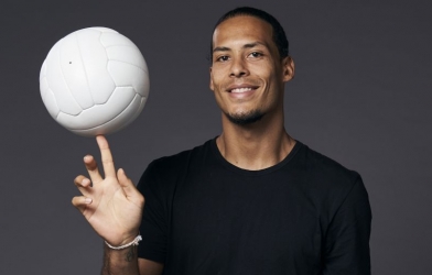 Chủ nhân The Best: 'Van Dijk xứng đáng thắng giải nhờ ngoại hình'