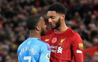 Lên tiếng sau khi bị tuyển Anh loại, Sterling bị chê 'trẻ trâu'