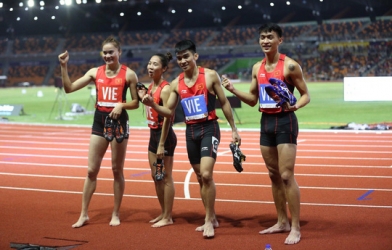 HÀI HƯỚC: Nhà vô địch SEA Games 30 'múa quạt' Vinahey