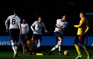 Mourinho bị học trò qua mặt ngay trong trận gặp Watford