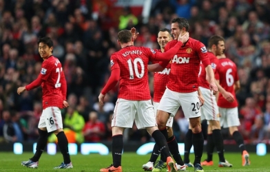 Cựu 'sát thủ' MU chọn ở nhà rửa bát thay vì làm HLV