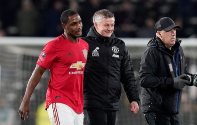 Covid-19 khiến MU mua đứt Ighalo
