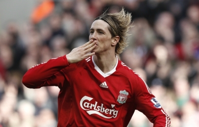 Torres không xứng đáng được fan Liverpool tôn thờ