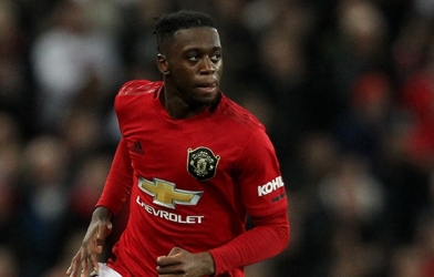 Cặp hậu vệ MU bị đuổi khỏi trường đại học khi đang luyện tập