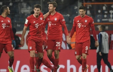 Sao Bayern tái hiện ngược vụ 'cướp bàn thắng' kinh điển Ronaldo - Nani