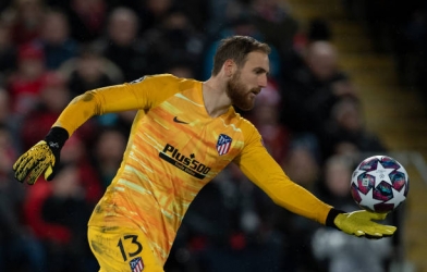 Thủ môn Atletico Madrid đi vào lịch sử La Liga