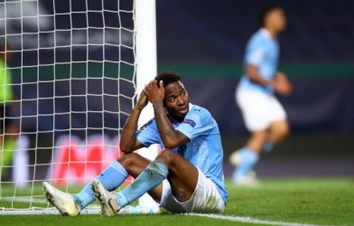 Man City bị loại sau trận thua cách biệt