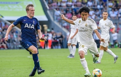 VIDEO: Sao Real ra mắt CLB mới bằng bài hát Doraemon