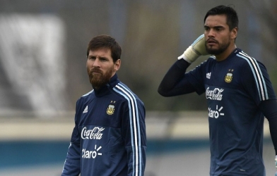 Vợ trụ cột ĐT Argentina chỉ trích MU vì thương vụ thất bại