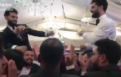 VIDEO: Salah nhảy tưng bừng ở đám cưới rồi nhiễm COVID-19