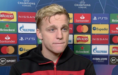 Phản ứng của Van de Beek khi phải 'làm nền' cho Bruno Fernandes tỏa sáng