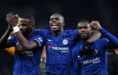 Chelsea sẵn sàng bán bộ đôi trung vệ