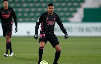 Casemiro khẳng định Real không quan tâm trọng tài