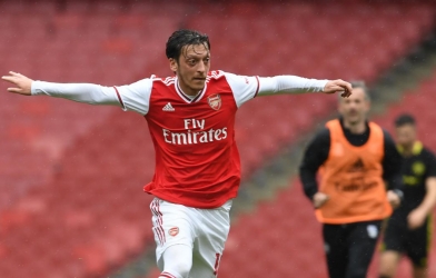 Ozil đàm phán với bến đỗ sẽ biến anh thành 'thương hiệu toàn cầu'