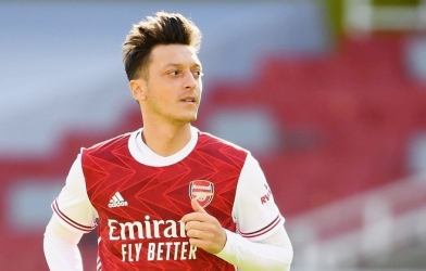 Ozil chỉ đích danh bến đỗ tiếp theo