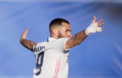 Benzema giúp Real Madrid lội ngược dòng