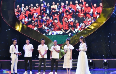 U22 Việt Nam có hành động ấm lòng sau khi giành HCV SEA Games 30