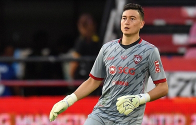 Văn Lâm quyết tâm giành lại vị trí số 1 tại Muangthong United