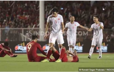 Báo Indonesia vẫn đổ lỗi cho Văn Hậu vì mất HCV tại SEA Games 30