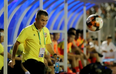 HLV HL Hà Tĩnh: 'Tôi dạy cầu thủ Hà Nội chơi bóng, giờ họ đá lại tôi'