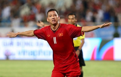 Anh Đức trở lại cứu rỗi hàng công ĐT Việt Nam