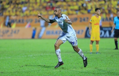 Ngoại binh của SLNA tiết lộ lý do thất bại ở HAGL