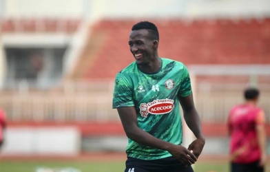 Diakite: 'Tôi không rảnh để đôi co với trọng tài Vũ'