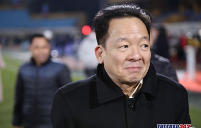 Bầu Hiển gọi tên cầu thủ xuất sắc nhất trận Hà Nội - Viettel