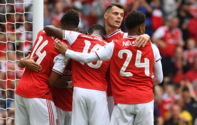 Lịch thi đấu bóng đá hôm nay 14/1: Derby thành London