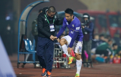 Hà Nội FC mất tiền vệ ĐTVN sau trận thua bẽ mặt trước Nam Định