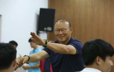 Báo Hàn: 'ĐT Hàn Quốc mời ông Park khiến Việt Nam rúng động'