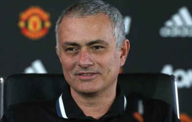 Chính thức: MU có tân binh đầu tiên năm 2017