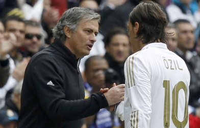 Mesut Ozil: ‘Tôi yêu HLV Mourinho’