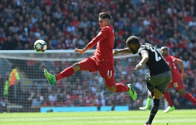 Liverpool chia điểm nhạt nhòa trên sân nhà Alfield