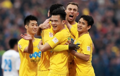 FLC Thanh Hóa nổ ‘bom tấn’ chuyển nhượng giữa mùa