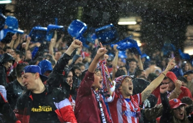 CĐV Atletico Madrid hành động kỳ dị và cái kết đắng 