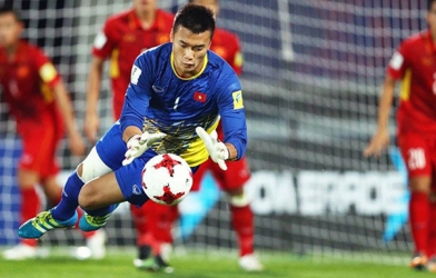 Tiến Dũng lọt top thủ môn xuất sắc tại vòng bảng U20 WC