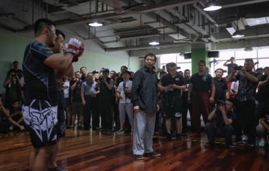 Nguyên nhân bất ngờ khiến đại chiến của Từ Hiểu Đông đổ bể