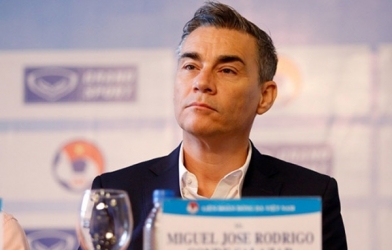 HLV Rodrigo không tiếc lời khen ngợi ngôi sao U20 Việt Nam