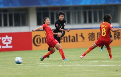 Kiên cường, U19 nữ Thái Lan thua ‘nhẹ’ đại gia Trung Quốc