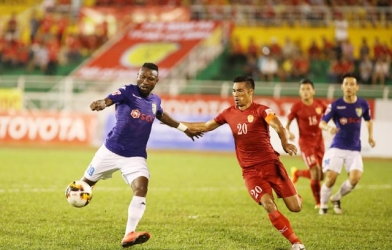 Kết quả V-League 2017: CLB Hà Nội thắng đậm để 'lên đỉnh'